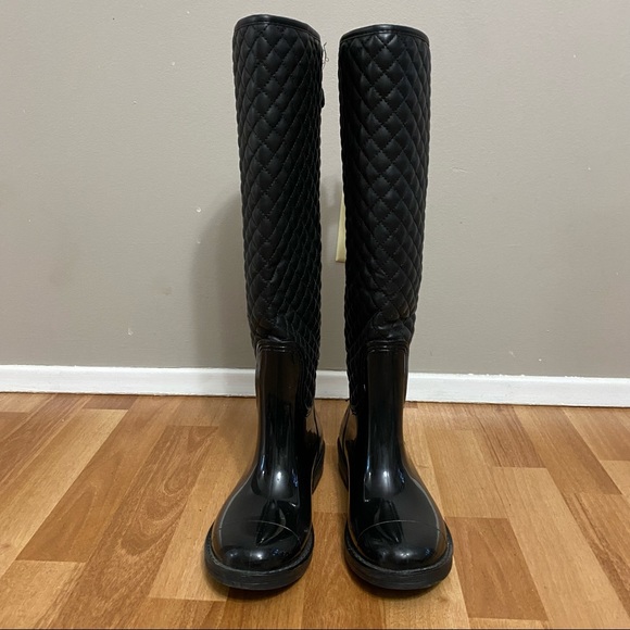 Steve Madden Shoes - Steve Madden Quilted Rain Boots